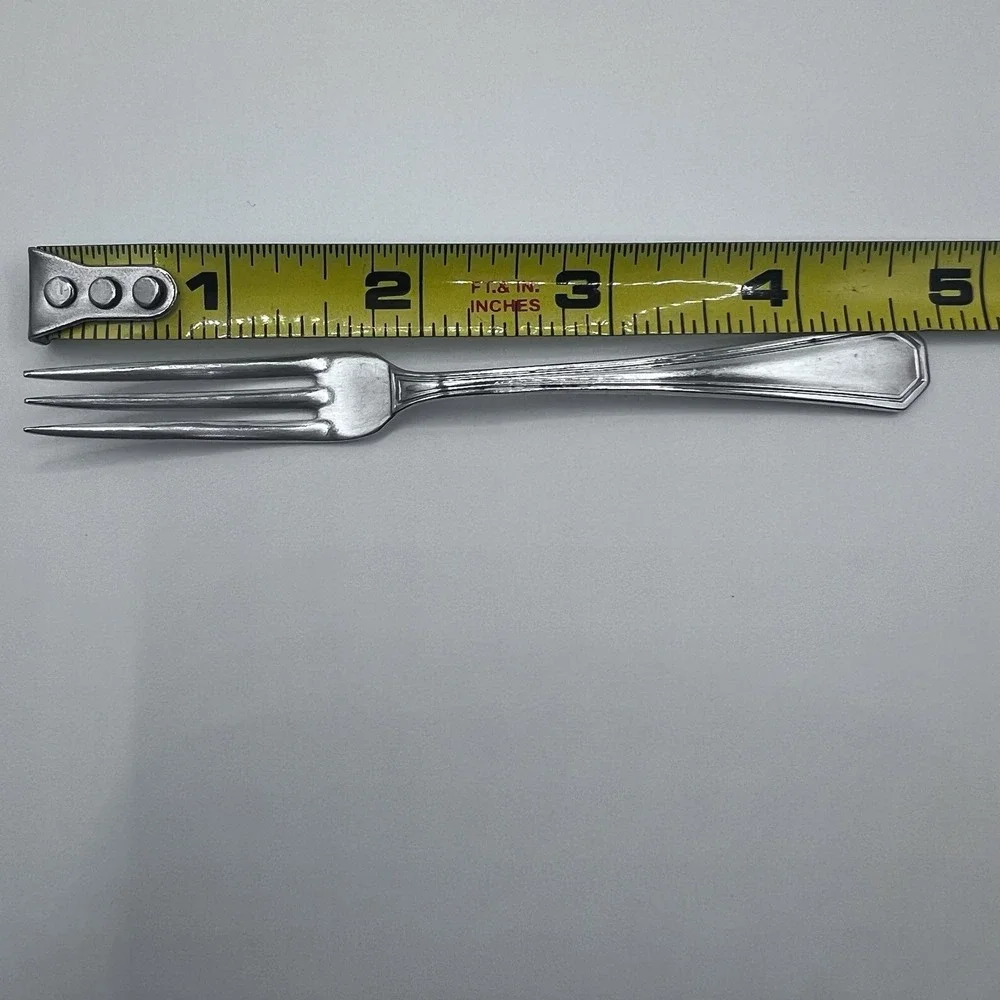 Vintage Middletown Stainless Cocktail Oyster Seafood Dessert Fork 5 Replacement